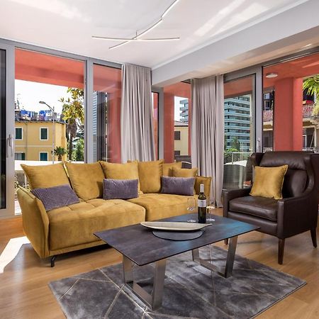 Luxury City Center Apartment -50M To The Sea Опатия Екстериор снимка