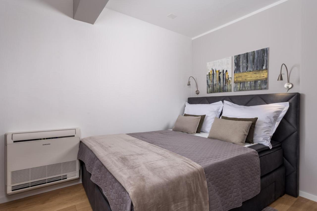 Luxury City Center Apartment -50M To The Sea Опатия Екстериор снимка