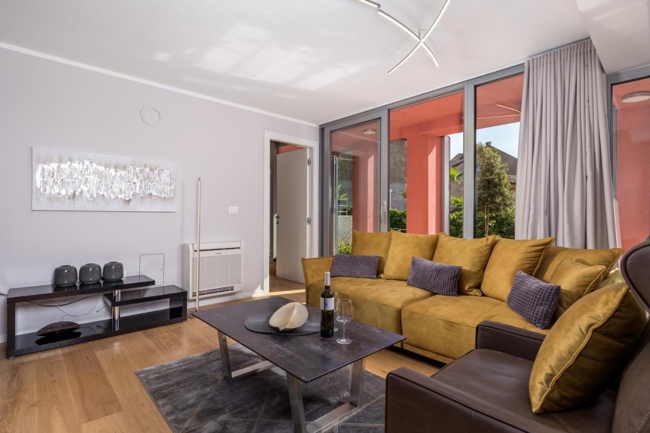 Luxury City Center Apartment -50M To The Sea Опатия Екстериор снимка