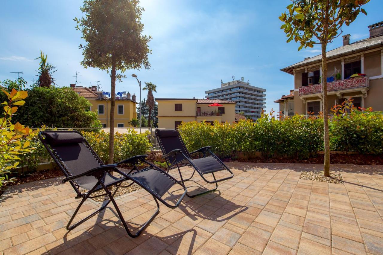 Luxury City Center Apartment -50M To The Sea Опатия Екстериор снимка